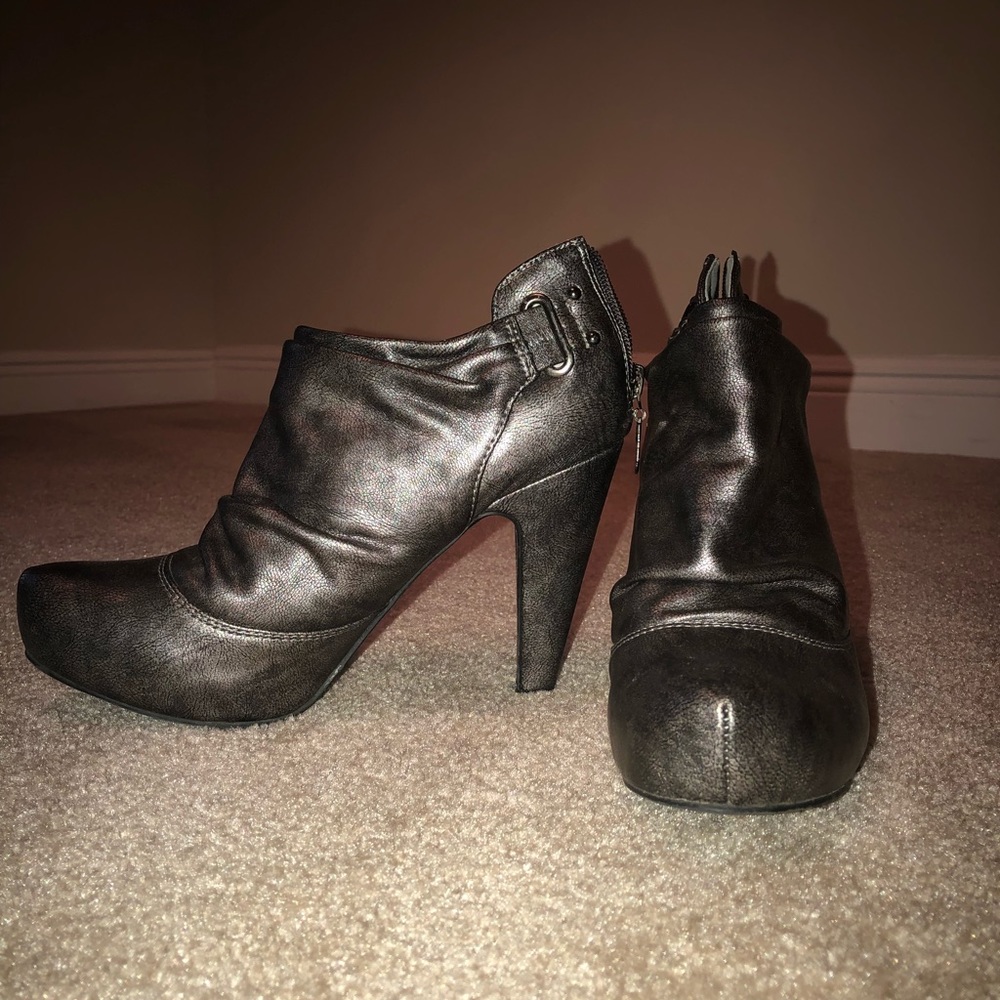 G by Guess heeled ankle boots